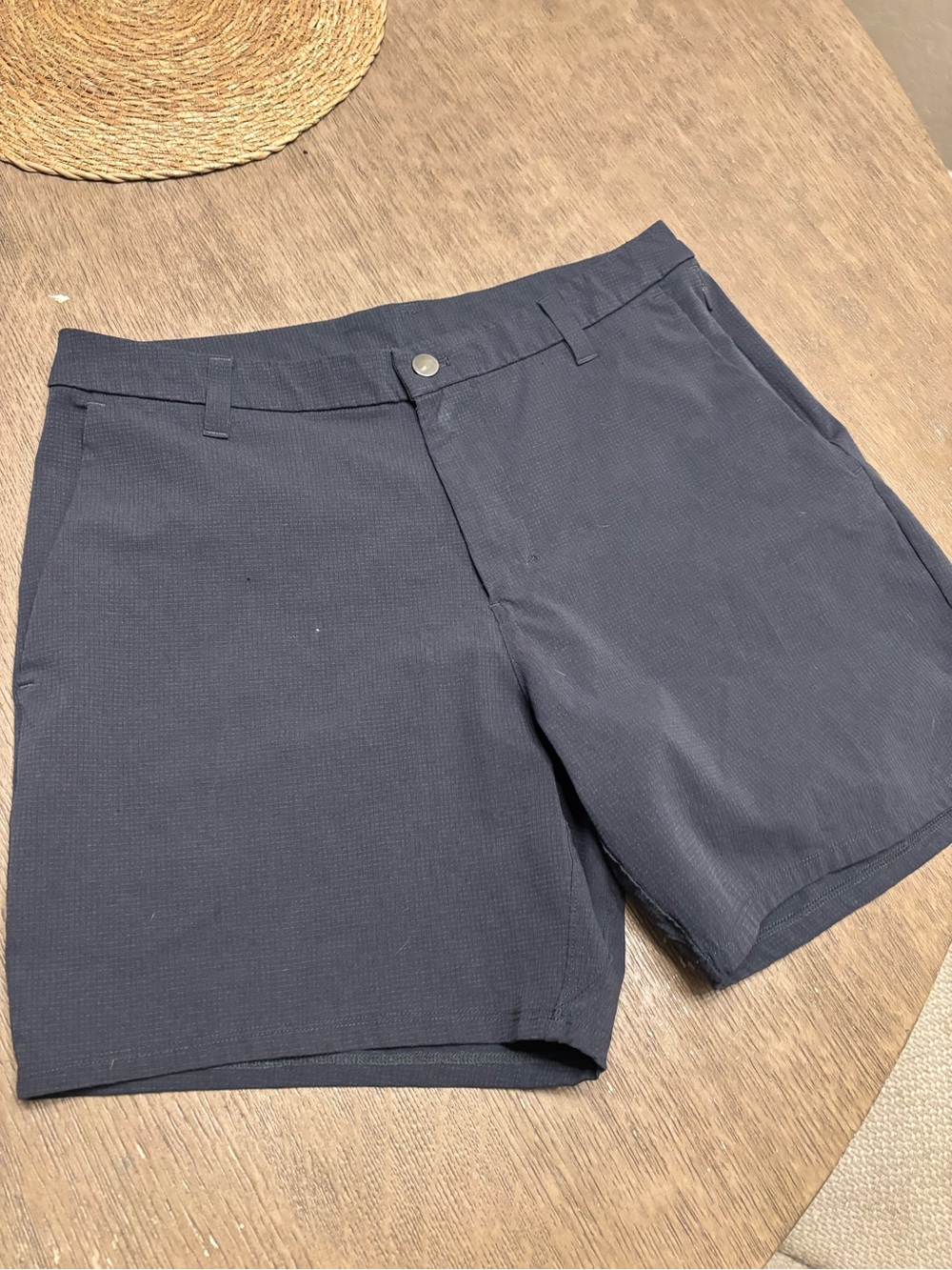 Lululemon Commission Ventlight Shorts Men’s 32. 7 inch inseam